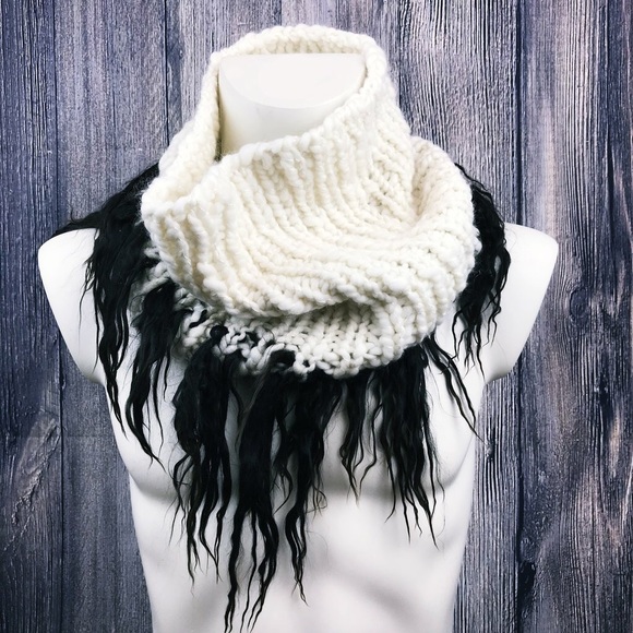 ~🖤~ - Picture 2 of 5